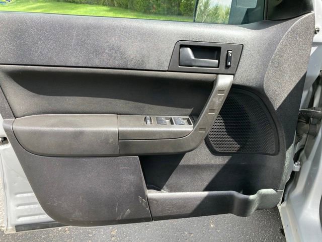 Used 2008 Ford Focus SE FWD image 12
