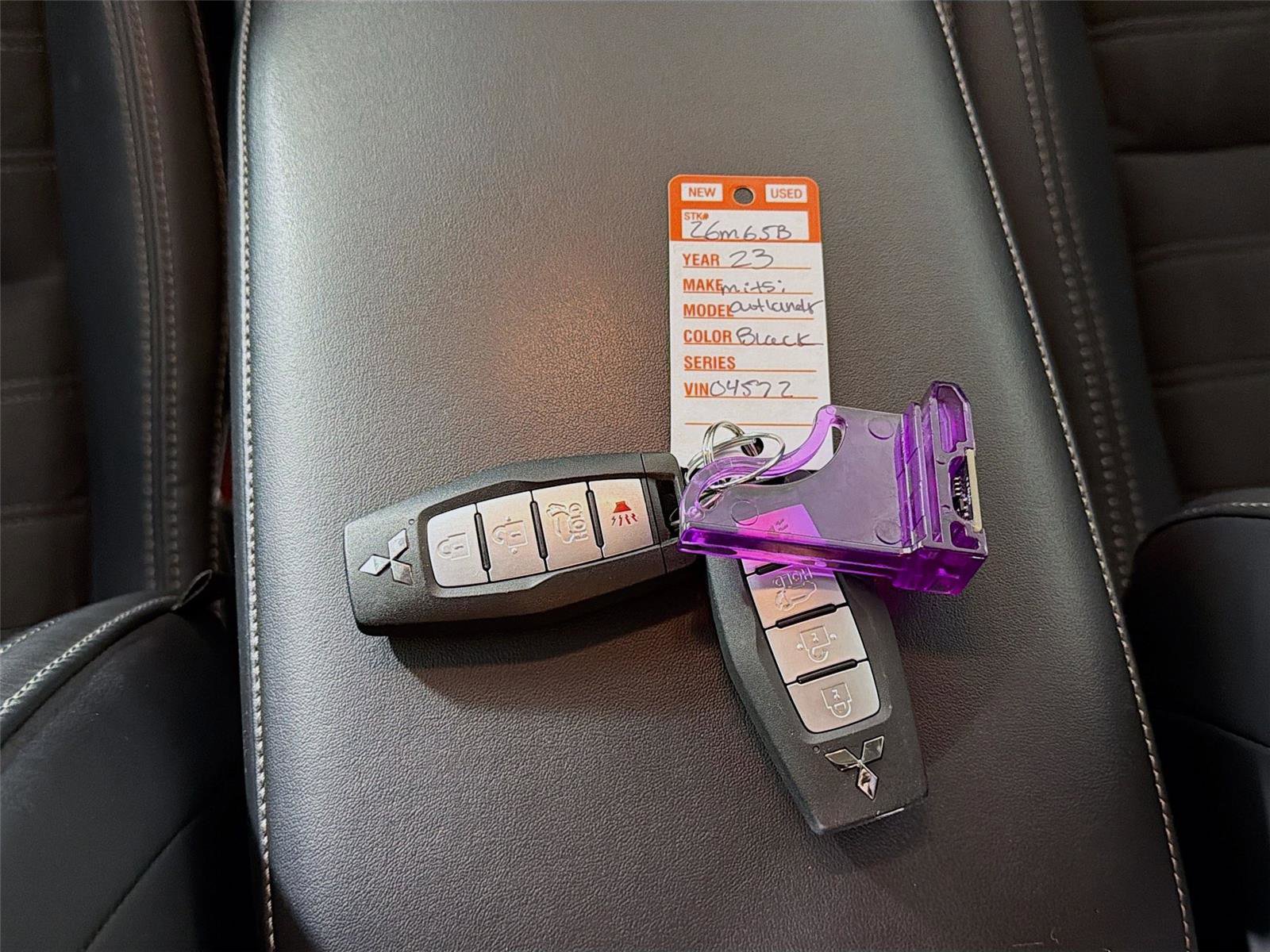 Used 2023 Mitsubishi Outlander SE image 34