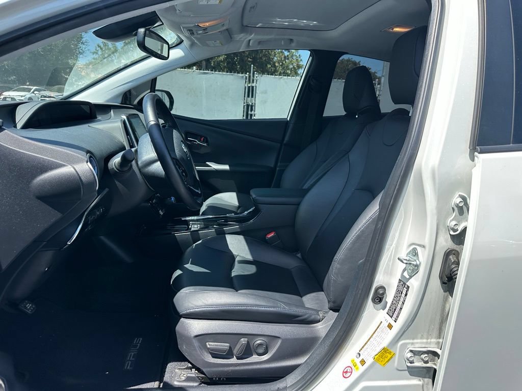 Certified 2020 Toyota Prius Limited w/ Premium Convenience Package FWD image 11