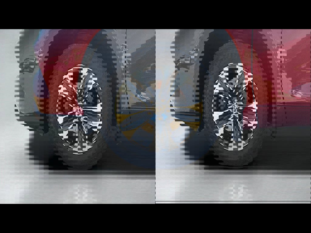 Used 2020 Toyota Highlander XLE image 27