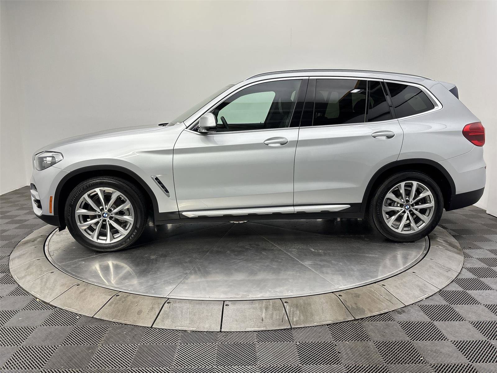 Used 2019 BMW X3 xDrive30i w/ Driving Assistance Package image 16