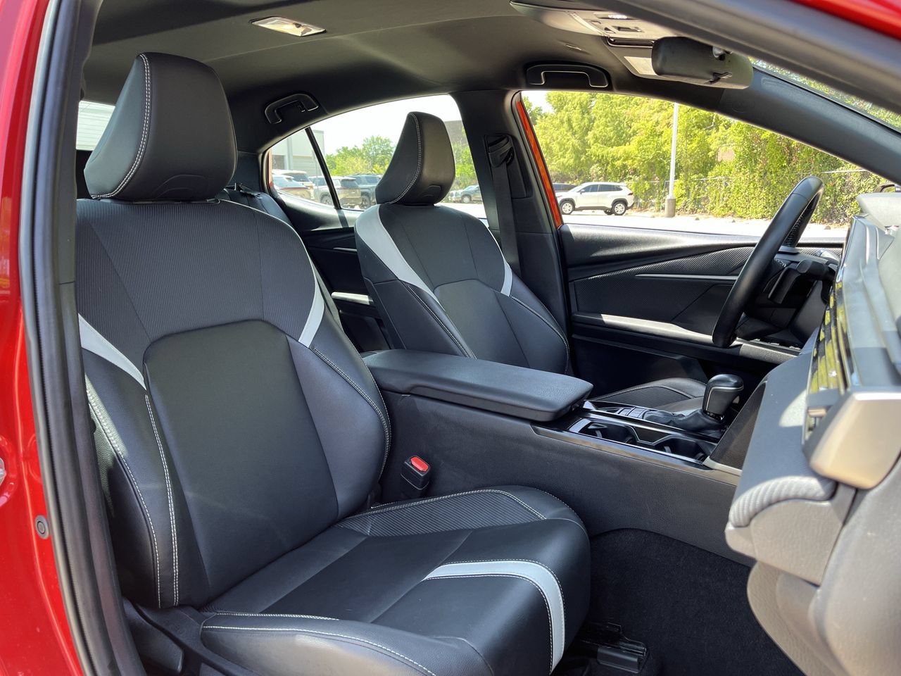 Used 2025 Toyota Camry SE FWD image 24