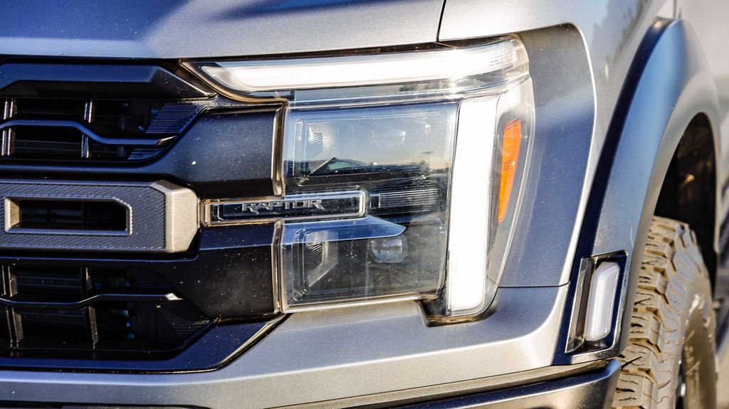 Used 2025 Ford F150 Raptor image 5