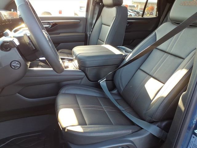 New 2026 Chevrolet Tahoe High Country w/ Sun And Tow Package image 7