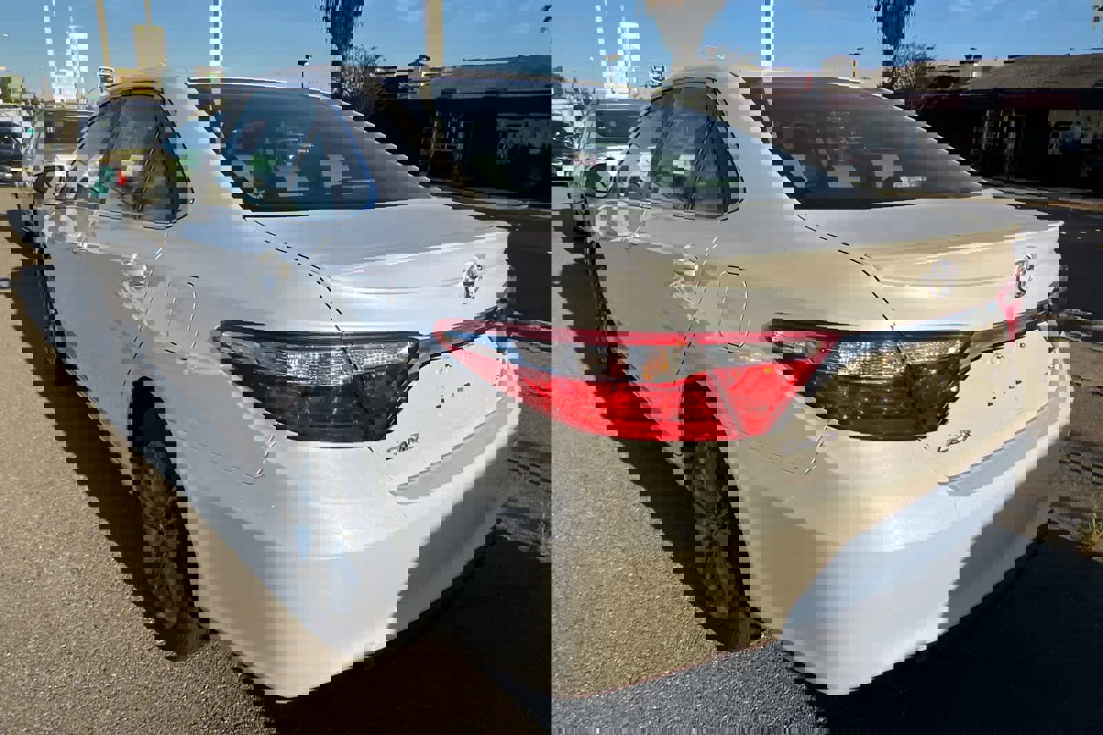 Certified 2016 Toyota Camry SE image 6