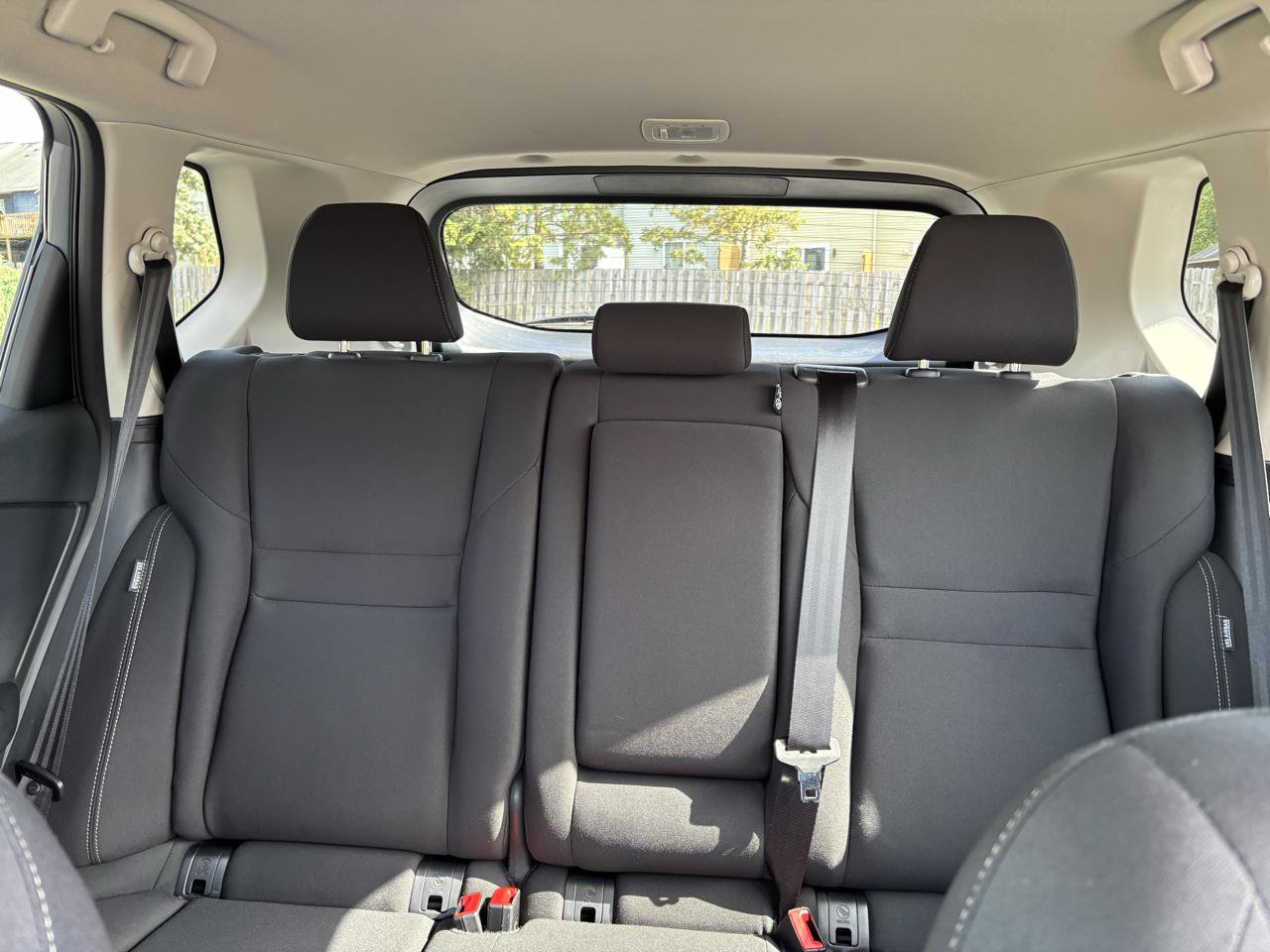 Used 2024 Nissan Rogue S AWD/4WD image 33