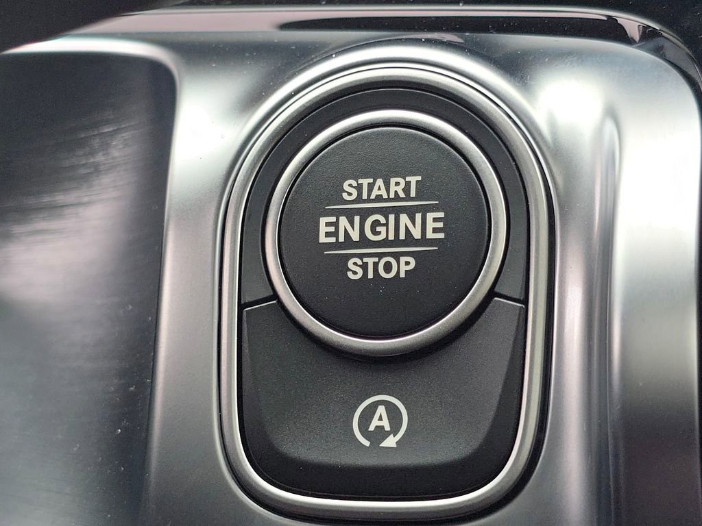 New 2026 Mercedes-Benz GLB 250 4MATIC image 37