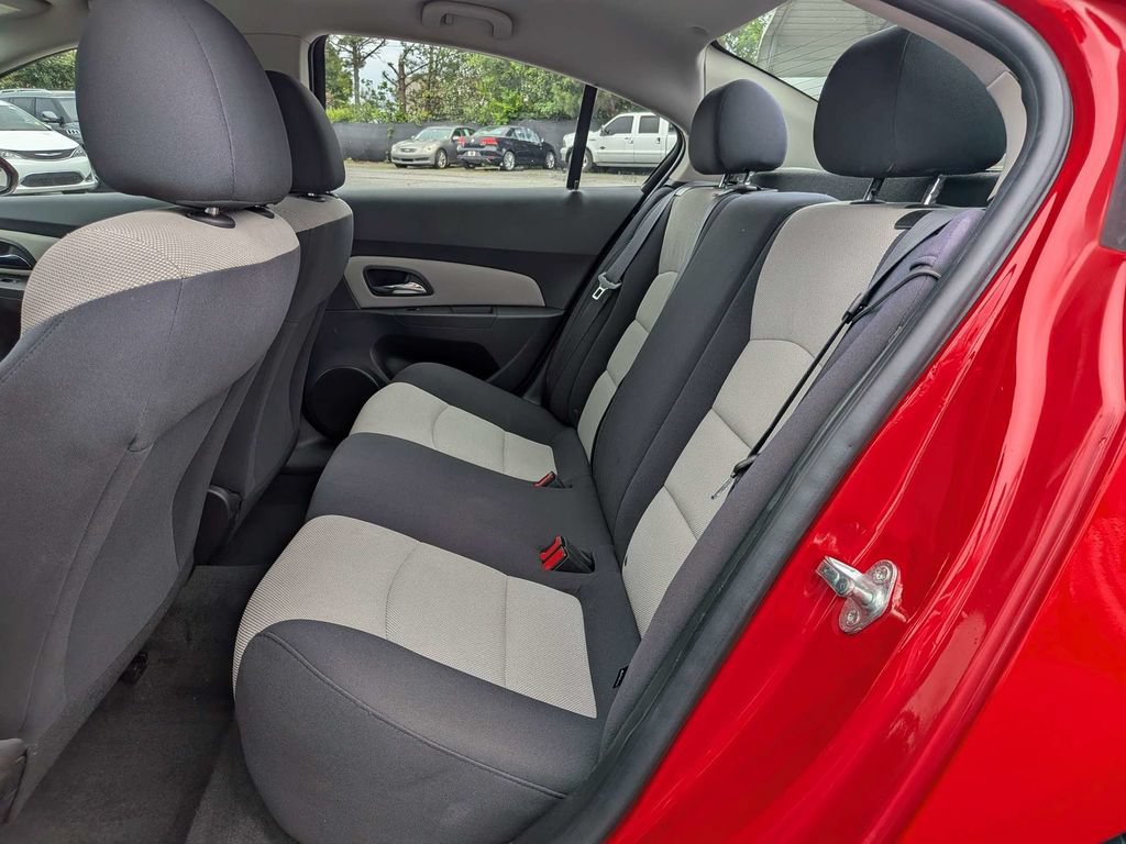 Used 2016 Chevrolet Cruze LS FWD image 13
