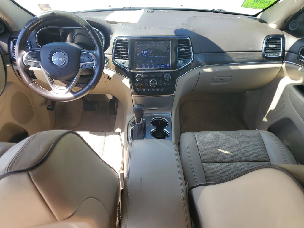 Used 2020 Jeep Grand Cherokee Overland AWD/4WD image 17