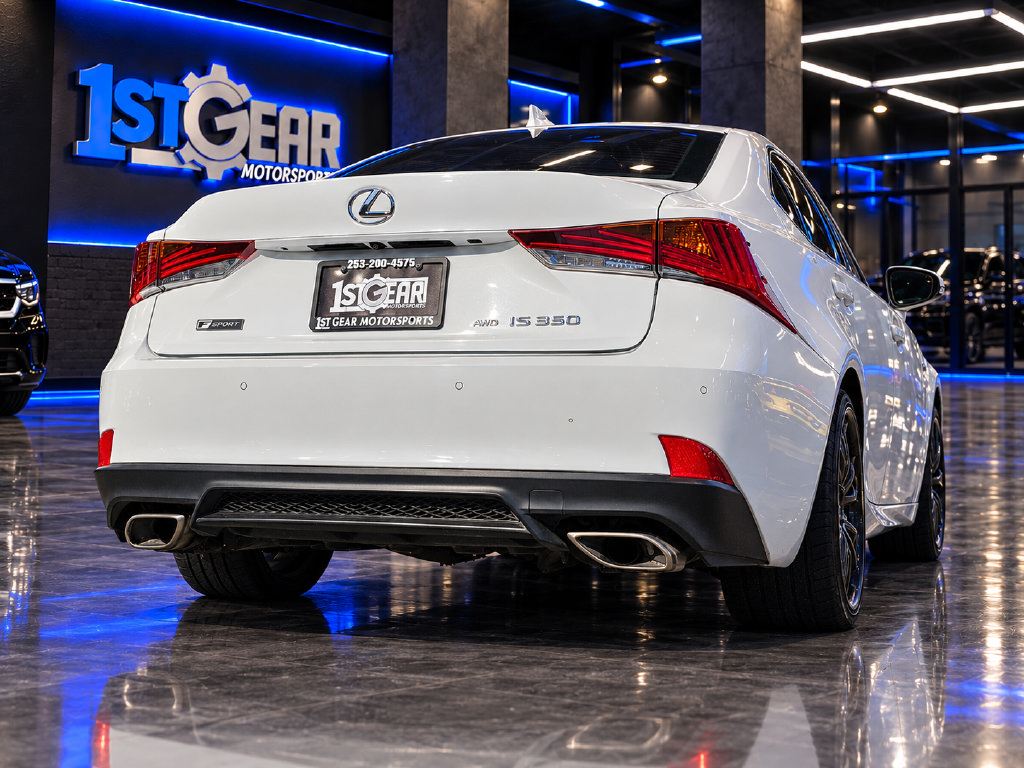 Used 2018 Lexus IS 350 AWD image 11