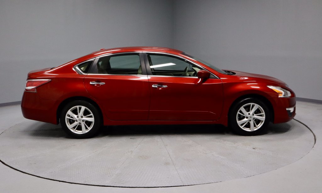 Used 2015 Nissan Altima 2.5 SV FWD image 12