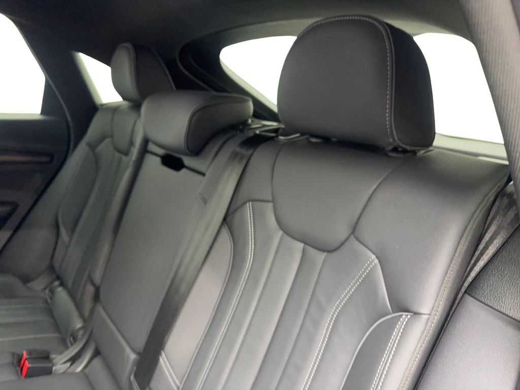 Used 2023 Audi Q5 2.0T Premium w/ Convenience Package image 35