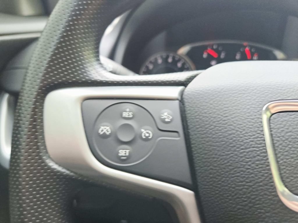 Used 2024 GMC Terrain SLE w/ Driver Convenience Package FWD image 19