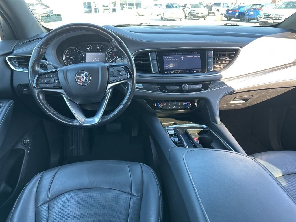 Used 2022 Buick Enclave Essence image 21