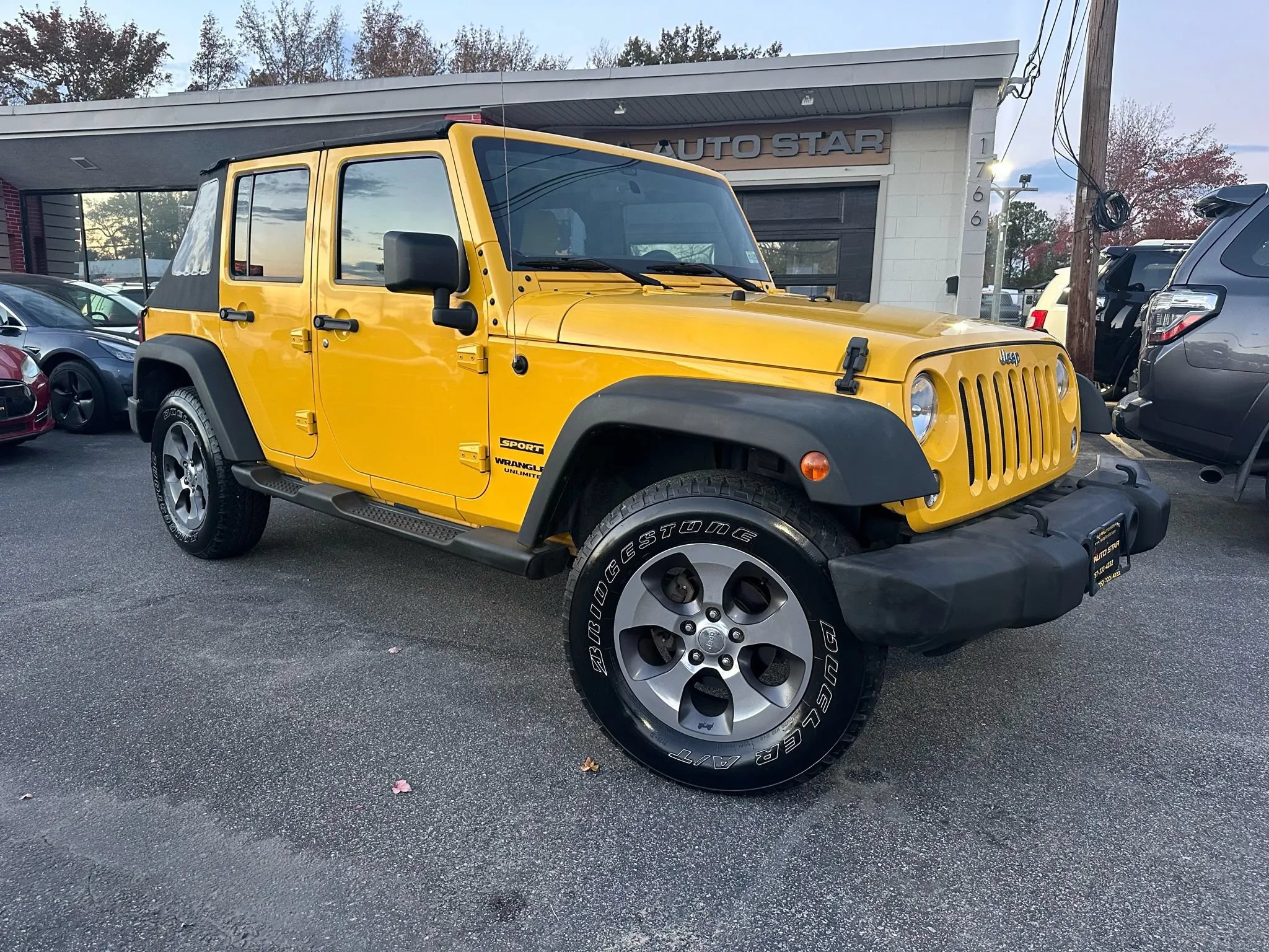 Used 2015 Jeep Wrangler Unlimited Sport AWD/4WD image 1