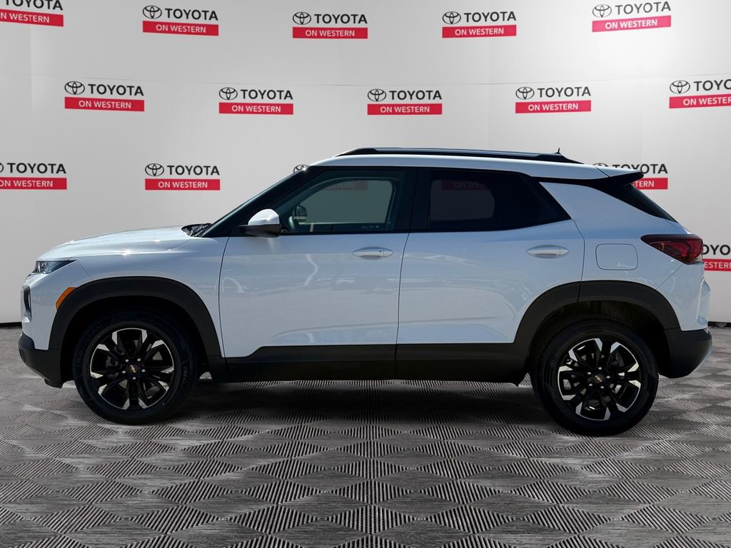 Used 2023 Chevrolet TrailBlazer LT w/ Convenience Package FWD image 6