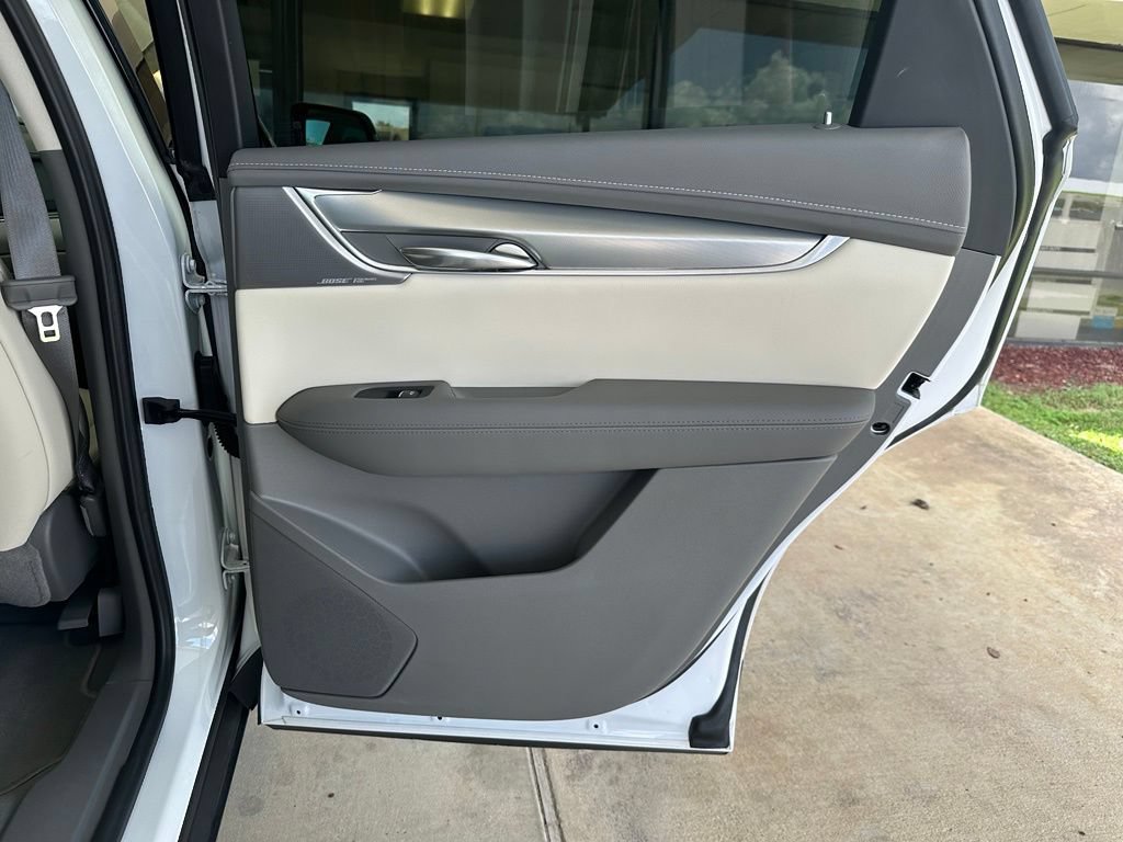 Certified 2022 Cadillac XT5 Premium Luxury w/ Technology Package FWD image 35