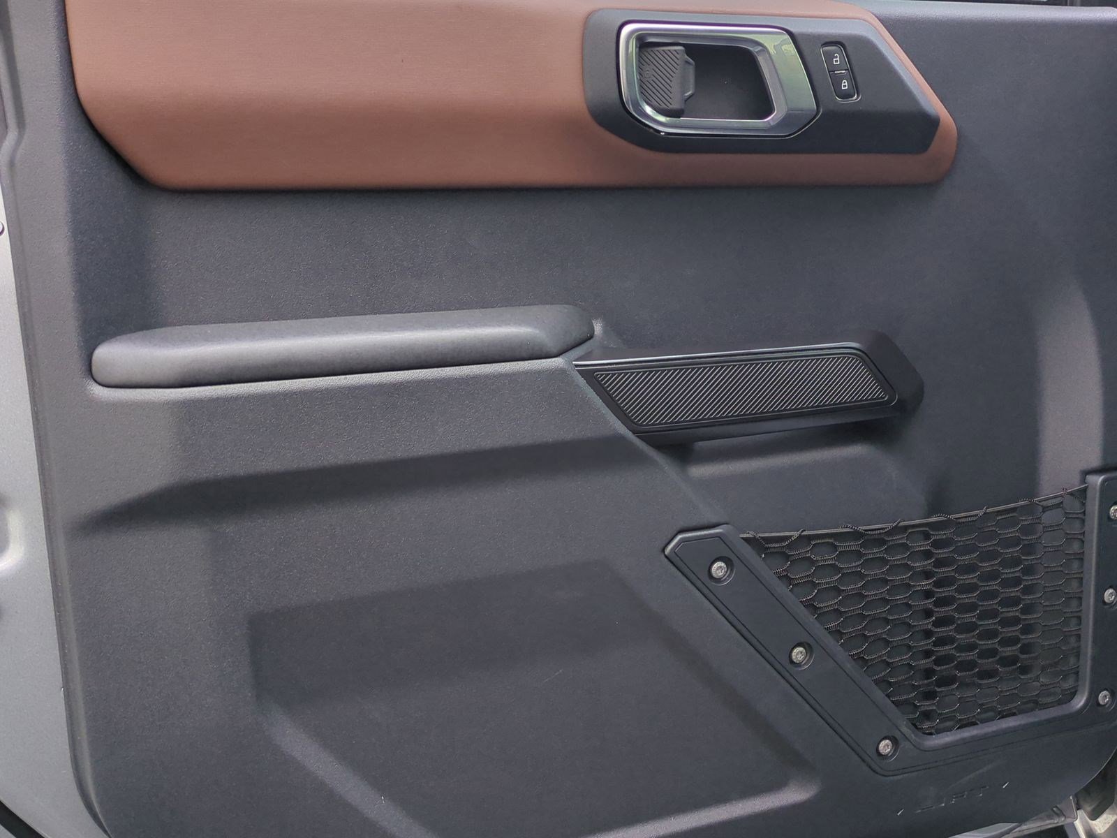 Used 2024 Ford Bronco Outer Banks image 14