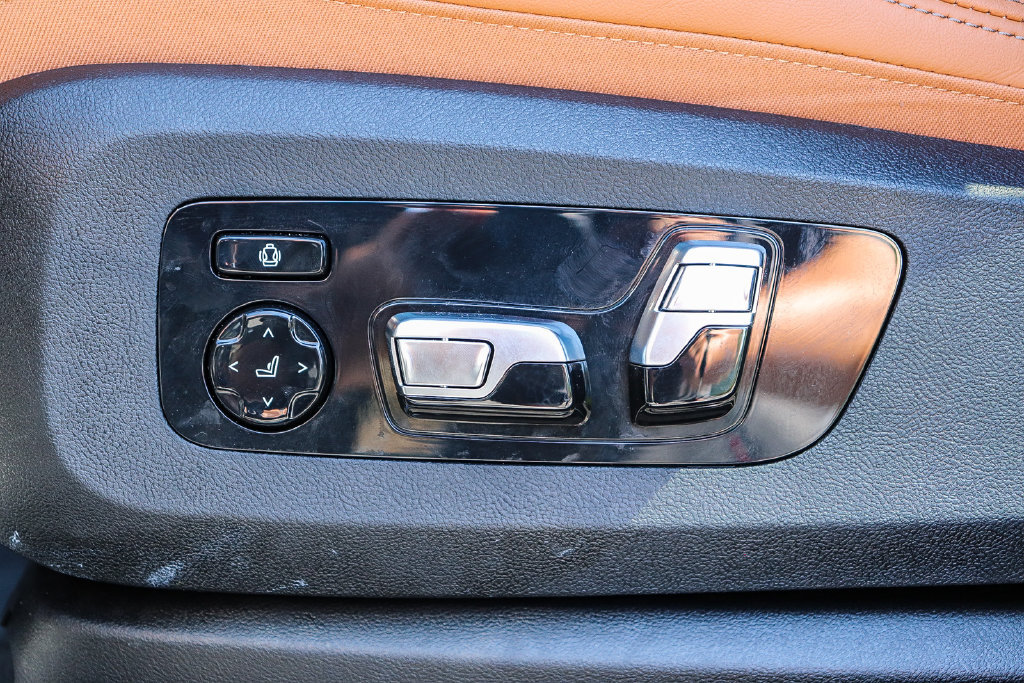 Used 2026 BMW X6 xDrive40i AWD/4WD image 20