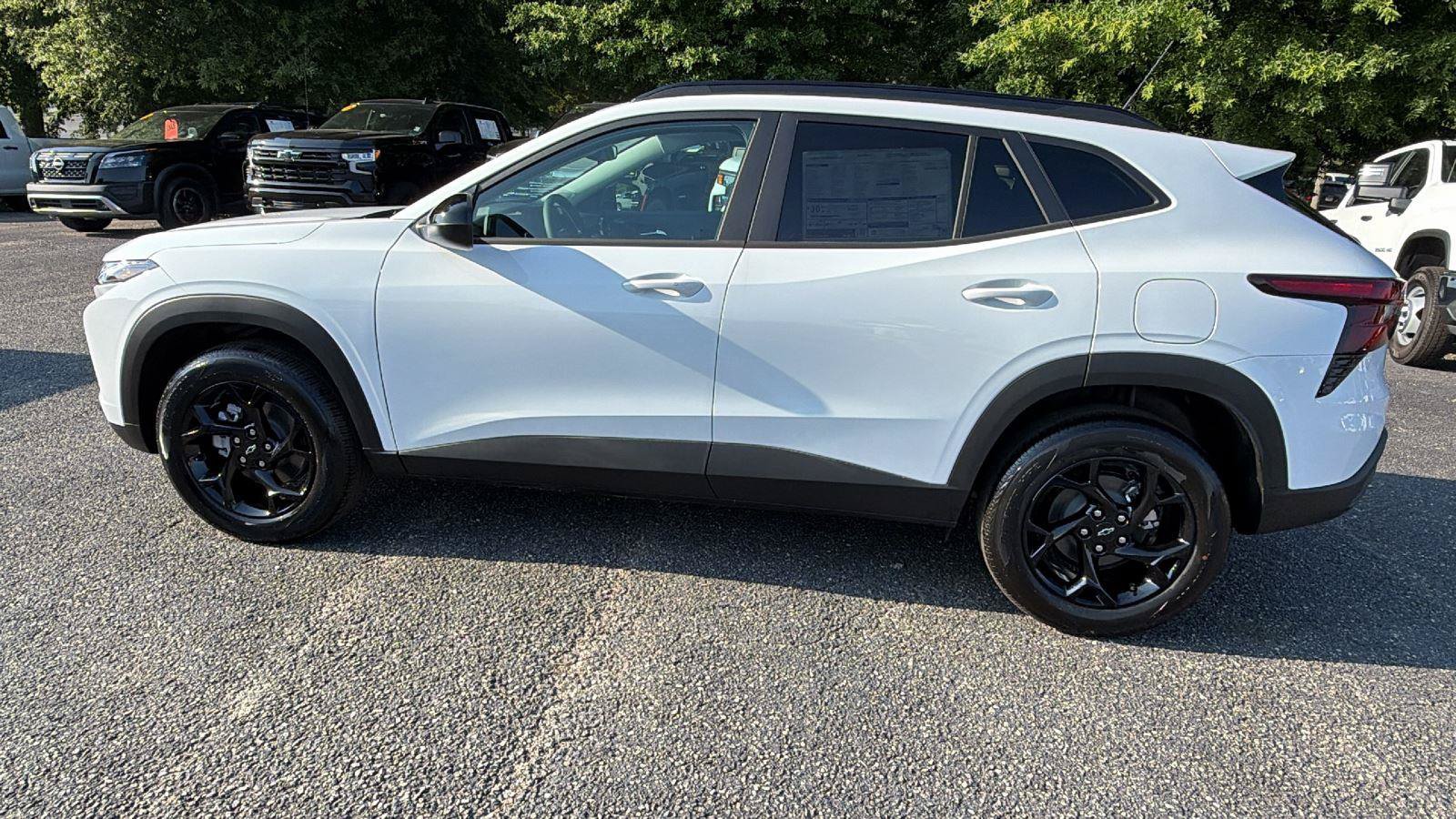 New 2026 Chevrolet Trax LT w/ Driver Confidence Package FWD image 11