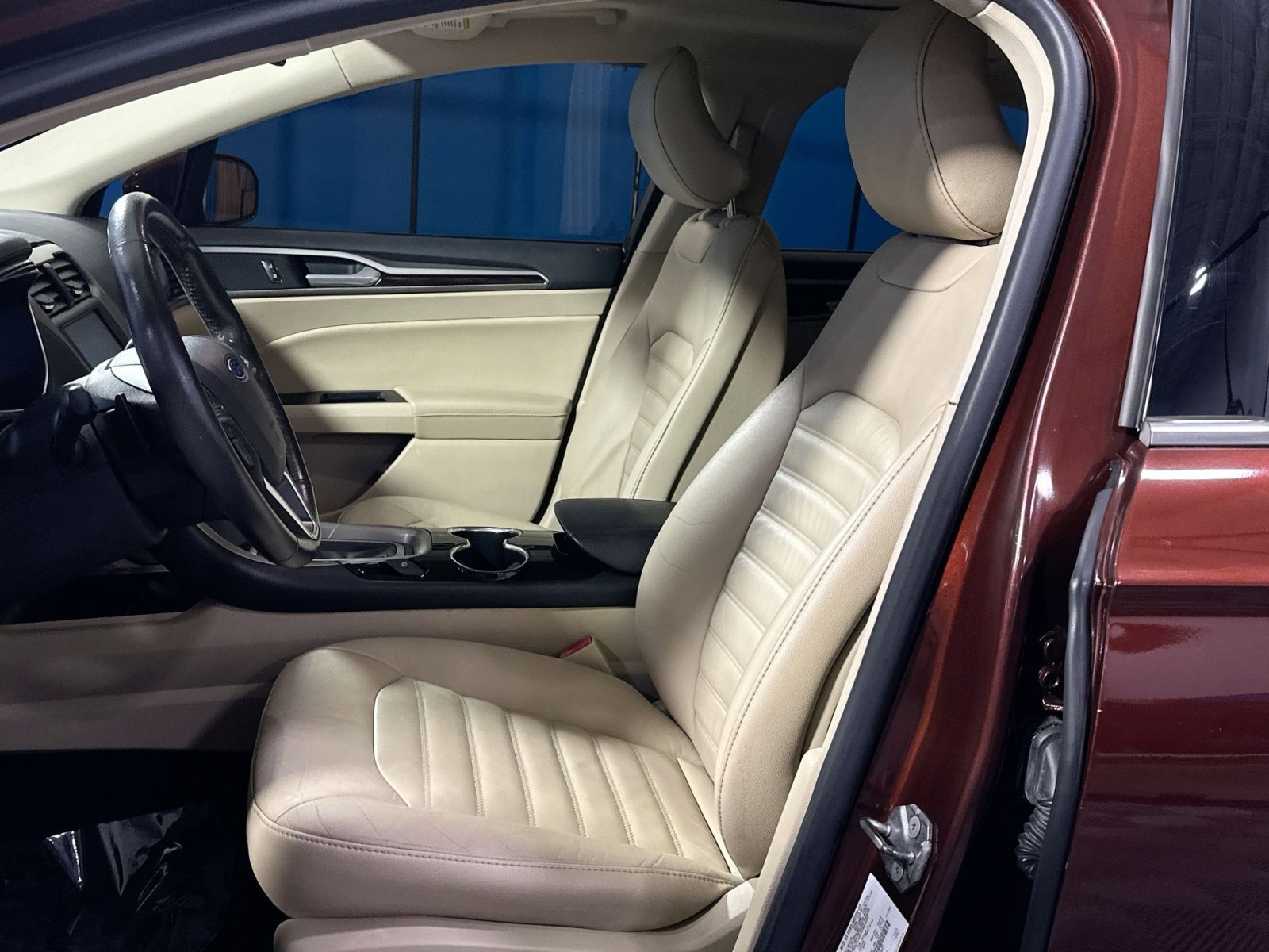 Used 2016 Ford Fusion SE w/ Equipment Group 202A image 13