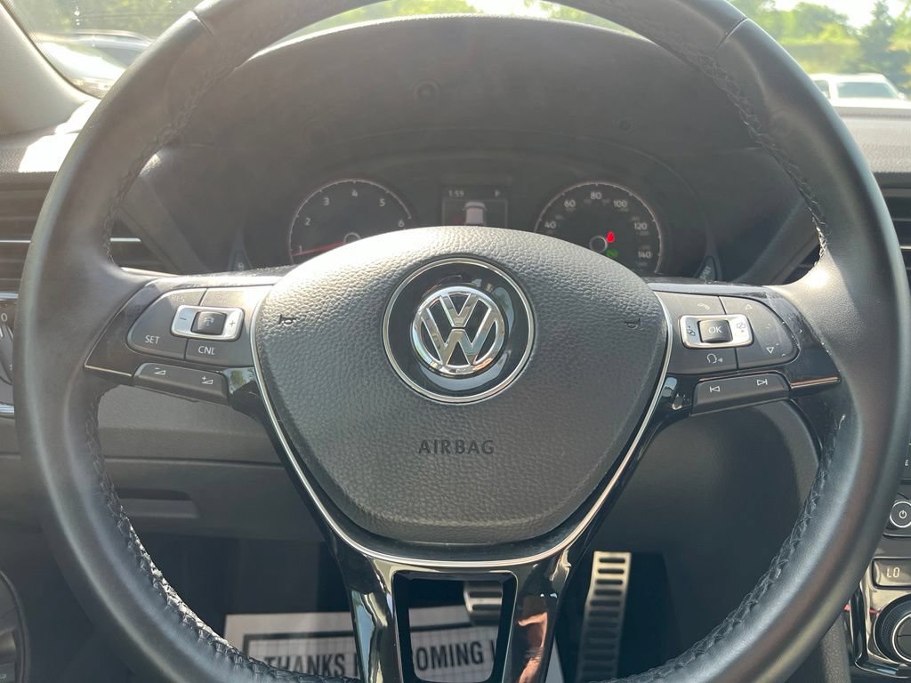 Certified 2020 Volkswagen Passat 2.0T R-Line FWD image 21
