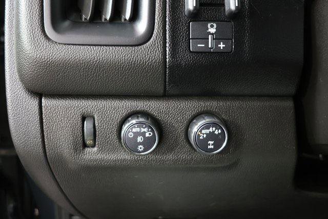 Used 2018 Chevrolet Colorado LT w/ LT Convenience Package image 21