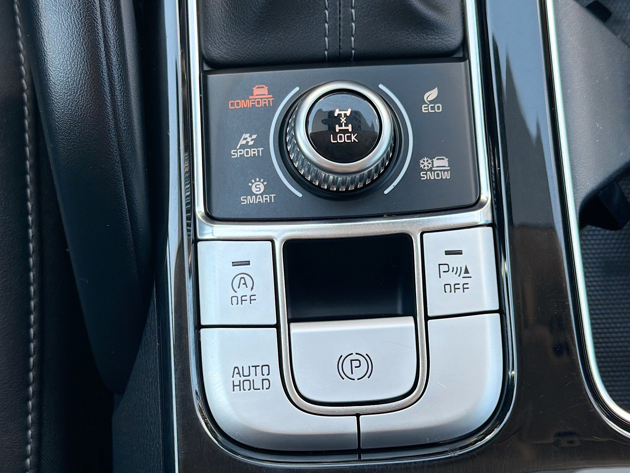 Used 2022 Kia Telluride LX AWD/4WD image 26