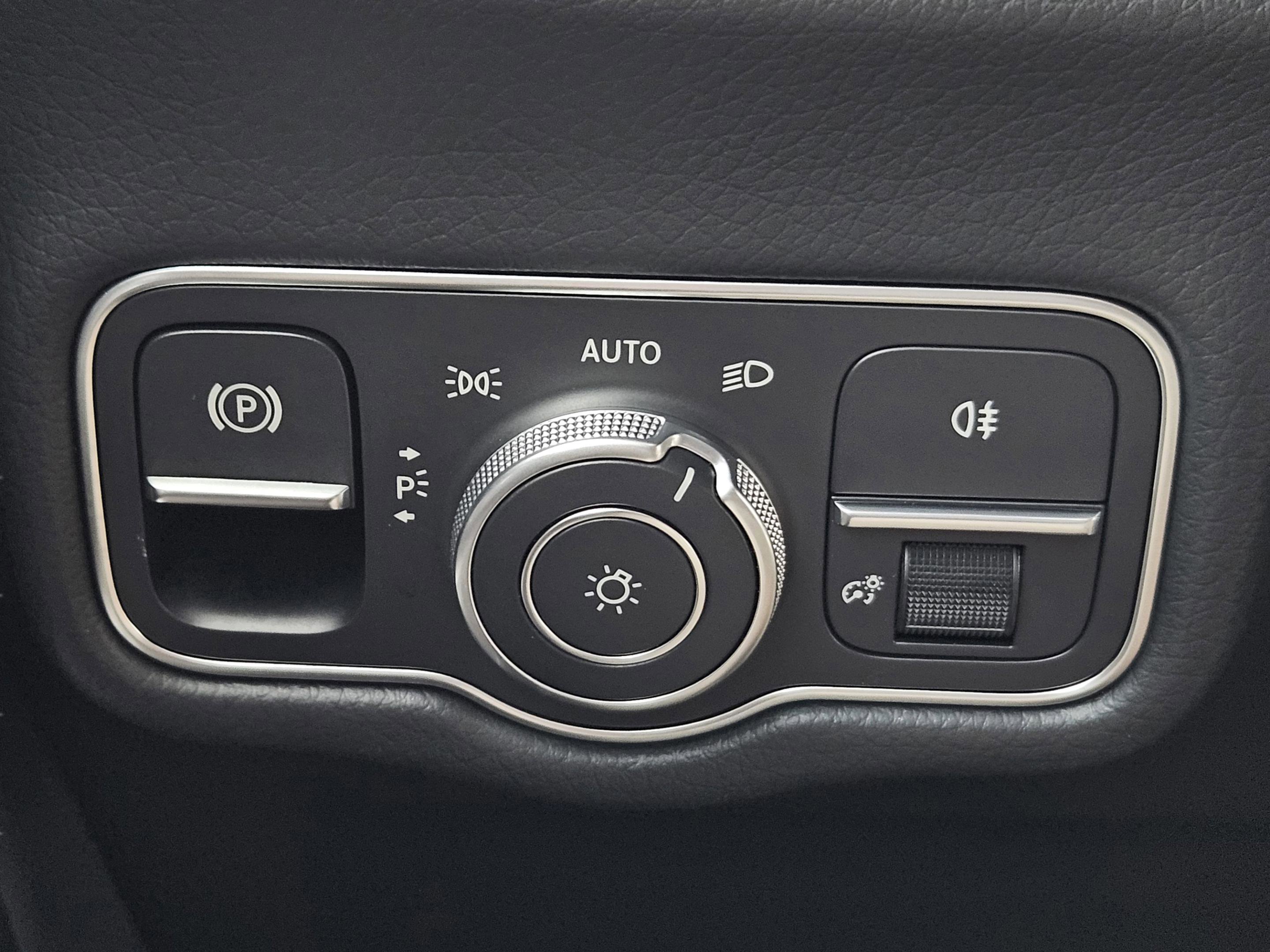 Certified 2025 Mercedes-Benz G 63 AMG 4MATIC image 15