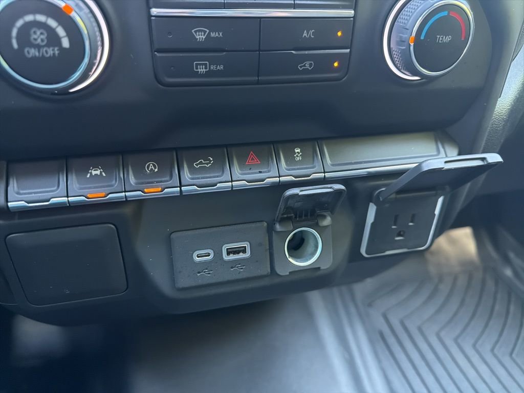 Certified 2022 Chevrolet Silverado 1500 Custom AWD/4WD image 23