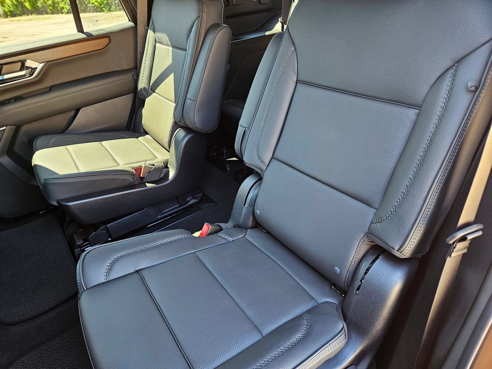 New 2026 GMC Yukon Denali AWD/4WD image 27