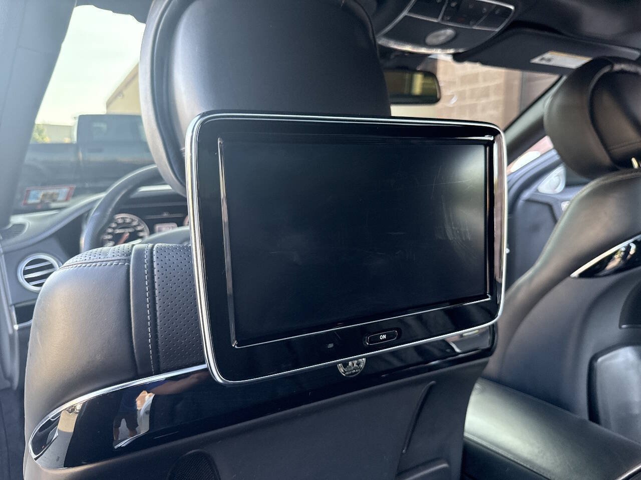 Used 2015 Mercedes-Benz S 65 AMG Sedan image 29