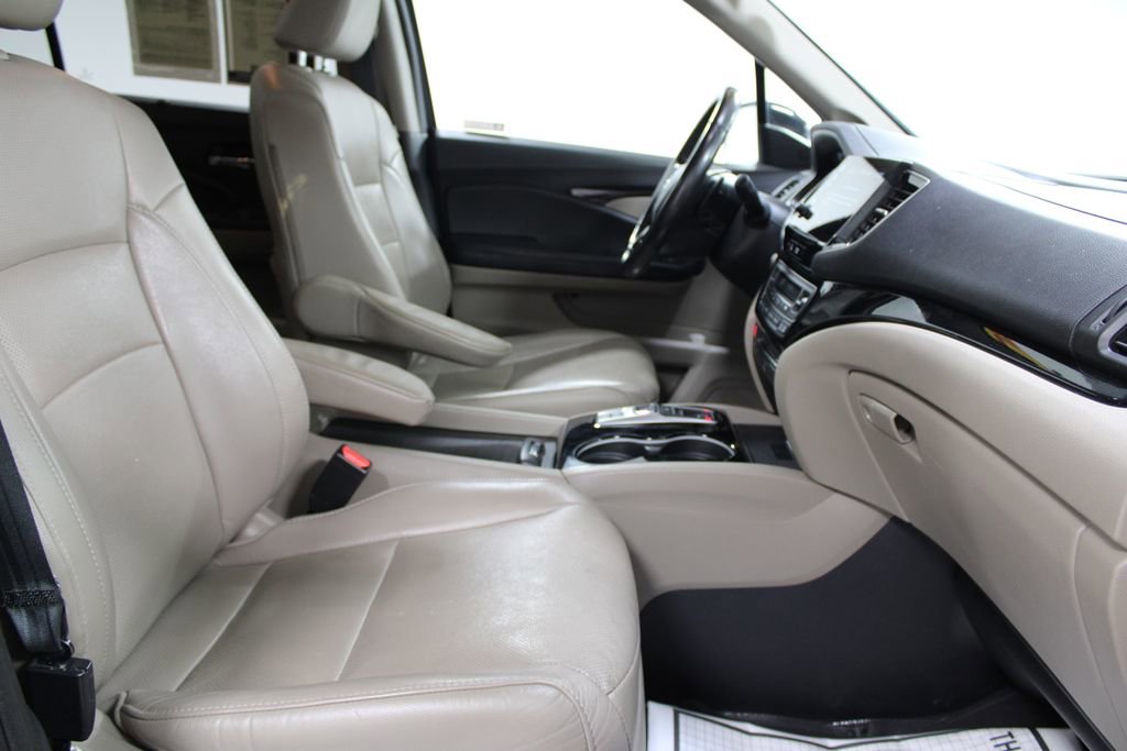 Used 2019 Honda Pilot Elite image 28