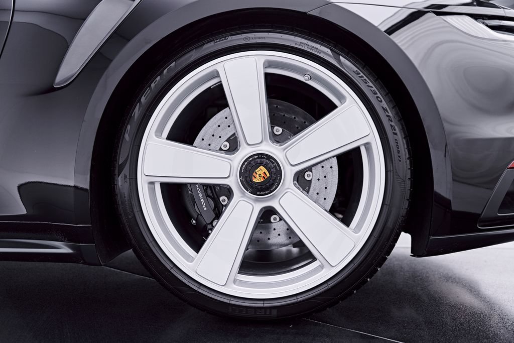 Used 2025 Porsche 911 Turbo S AWD/4WD image 29