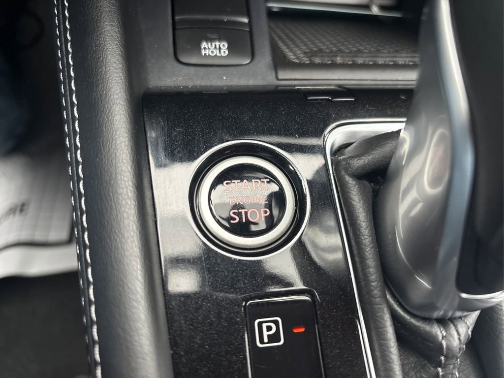 Used 2024 Nissan Kicks SR image 29