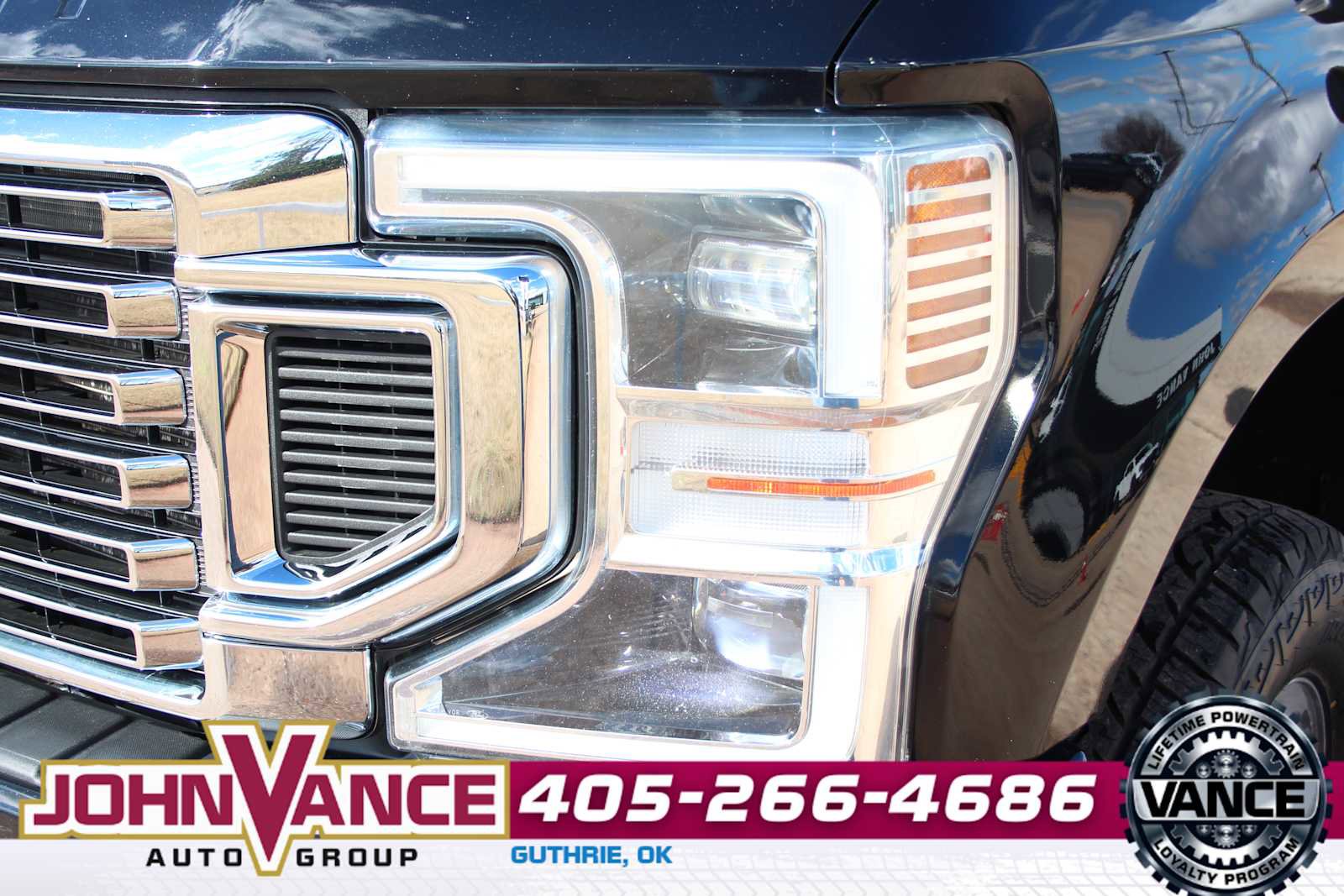 Used 2022 Ford F350 Platinum image 4