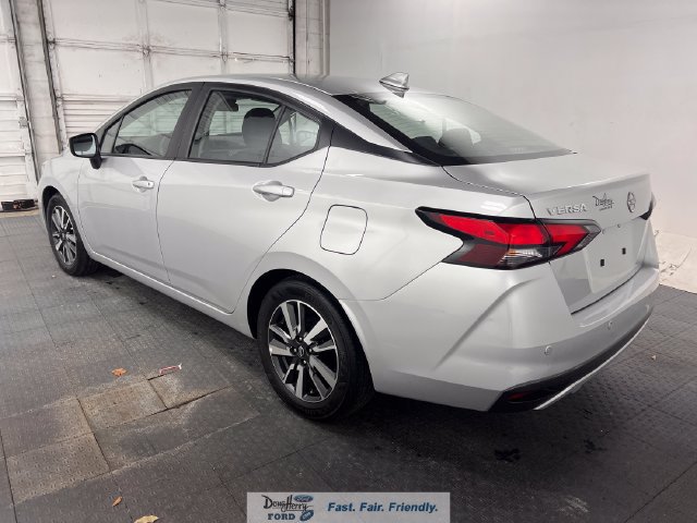 Used 2025 Nissan Versa SV FWD image 8