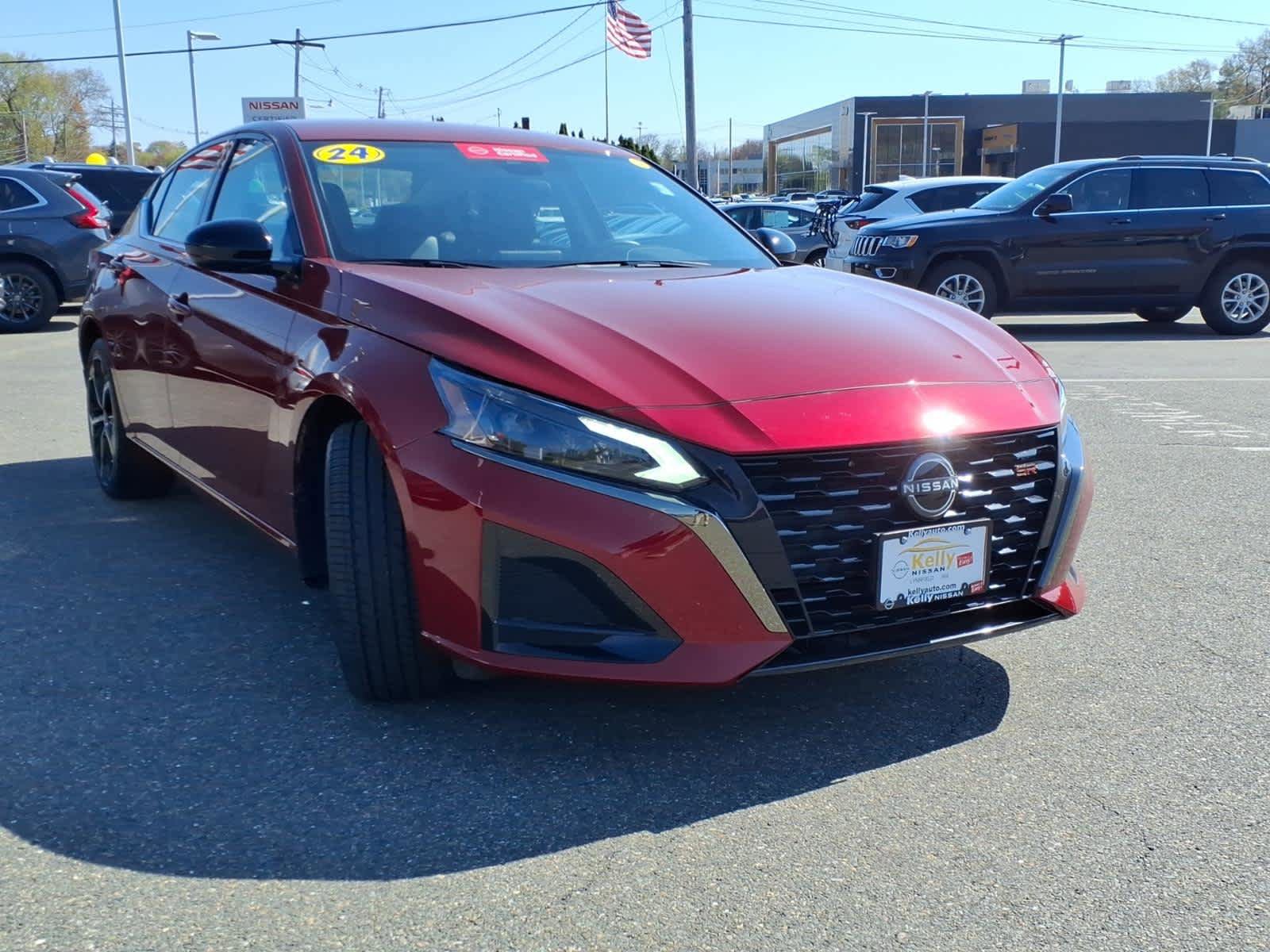 Certified 2024 Nissan Altima 2.5 SR AWD/4WD image 3