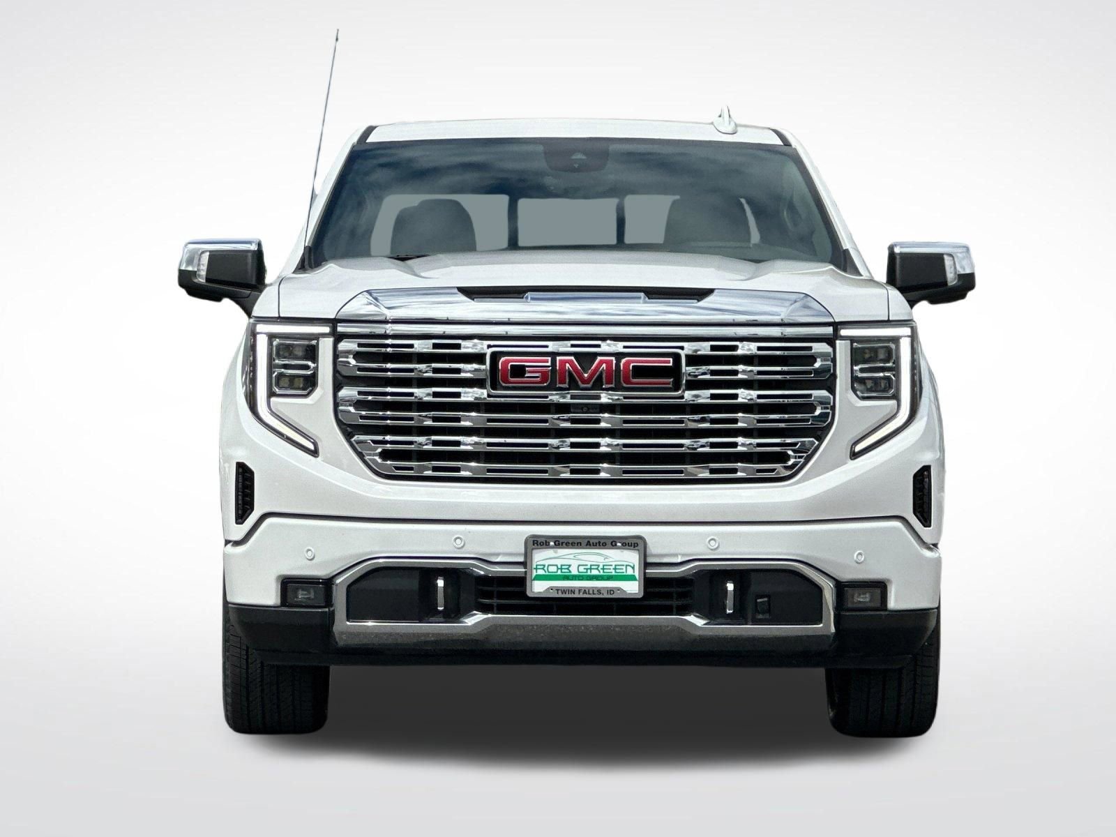 Used 2022 GMC Sierra 1500 Denali w/ Denali Reserve Package AWD/4WD image 9
