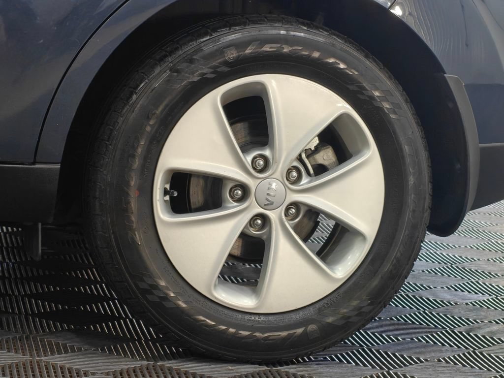 Used 2016 Kia Soul + w/ Eco Package FWD image 35
