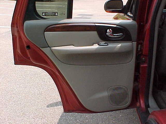 Used 2002 GMC Envoy SLT AWD/4WD image 16