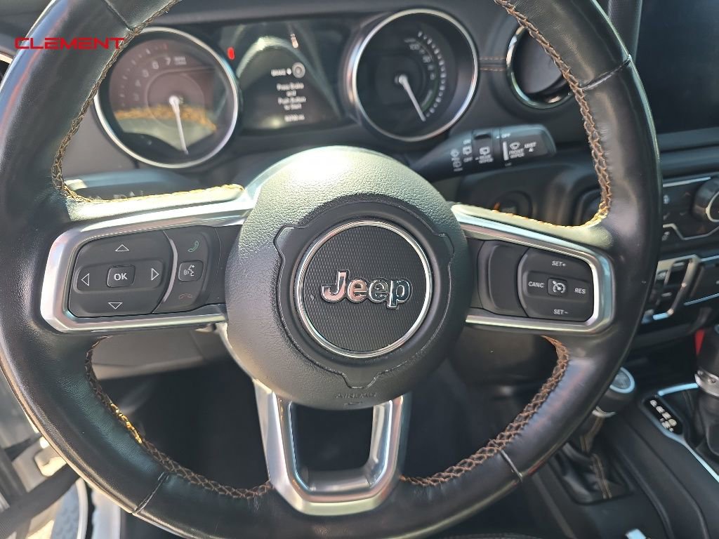 Used 2022 Jeep Wrangler Unlimited Sahara AWD/4WD image 11