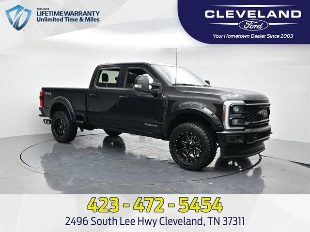 New 2025 Ford F250 XLT w/ Black Appearance Package