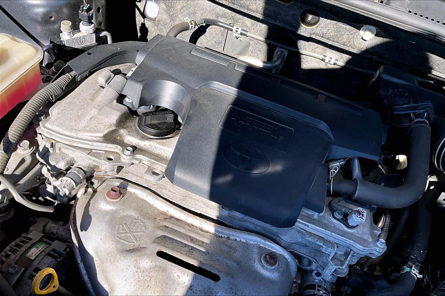 Used 2015 Toyota RAV4 LE AWD/4WD image 33