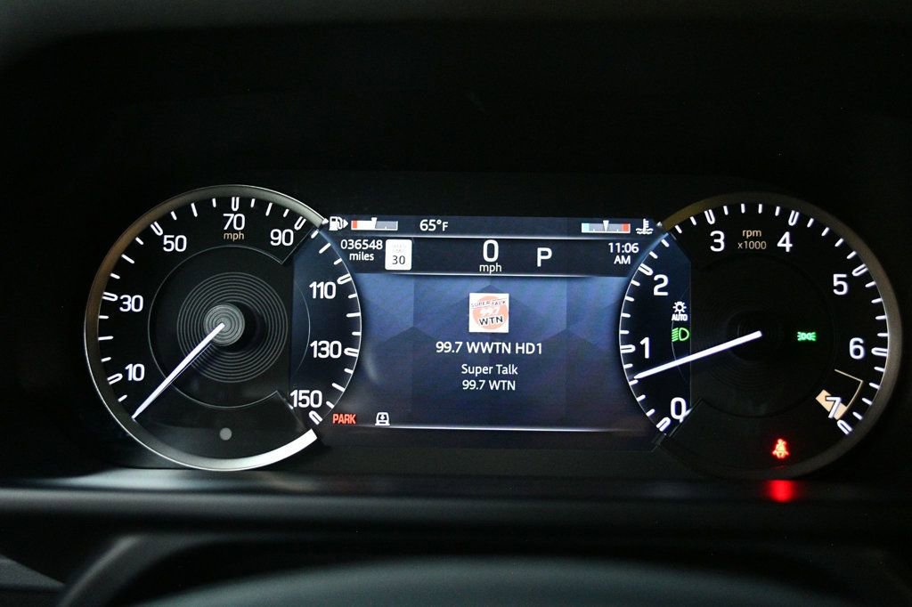 Used 2023 Land Rover Defender 110 X-Dynamic SE image 43