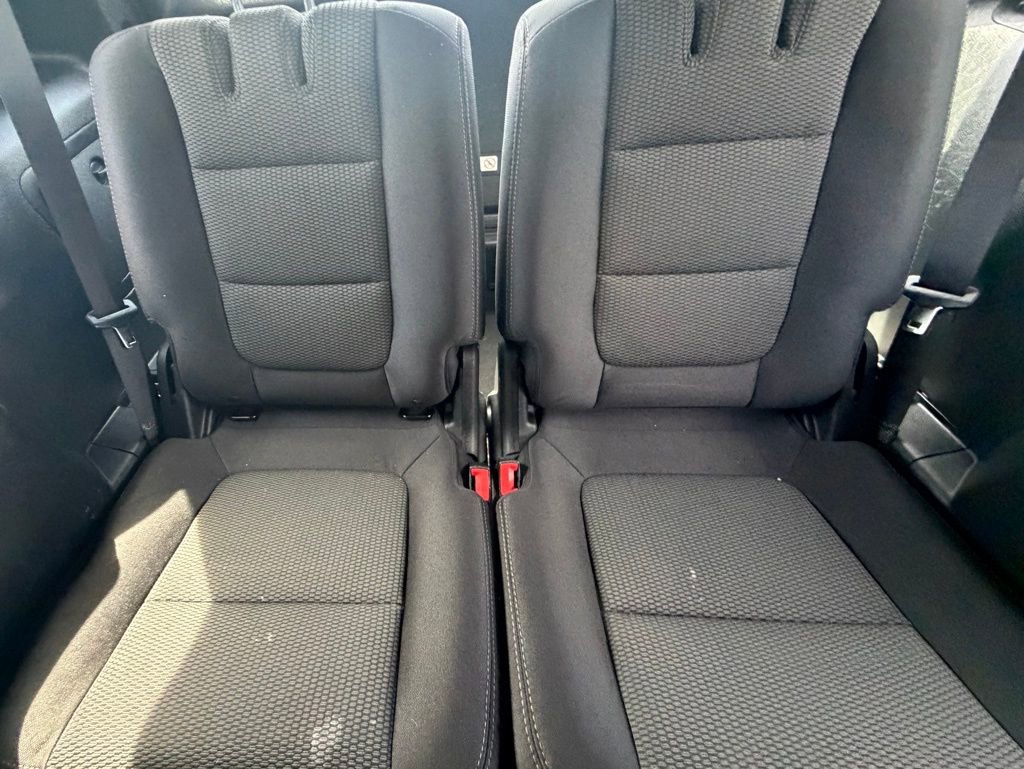 Used 2018 Ford Explorer XLT image 14