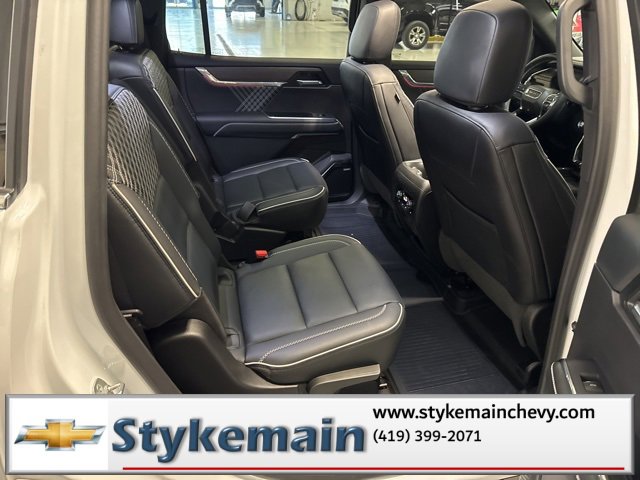 Used 2024 GMC Acadia Denali image 16