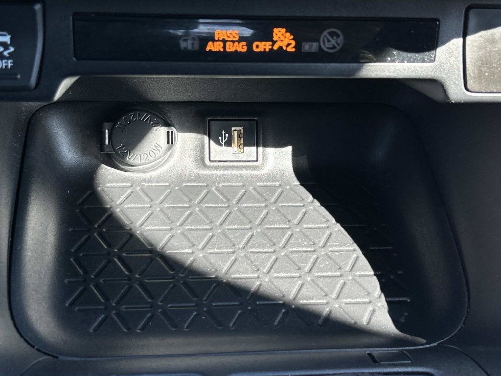 Used 2023 Toyota RAV4 LE FWD image 37