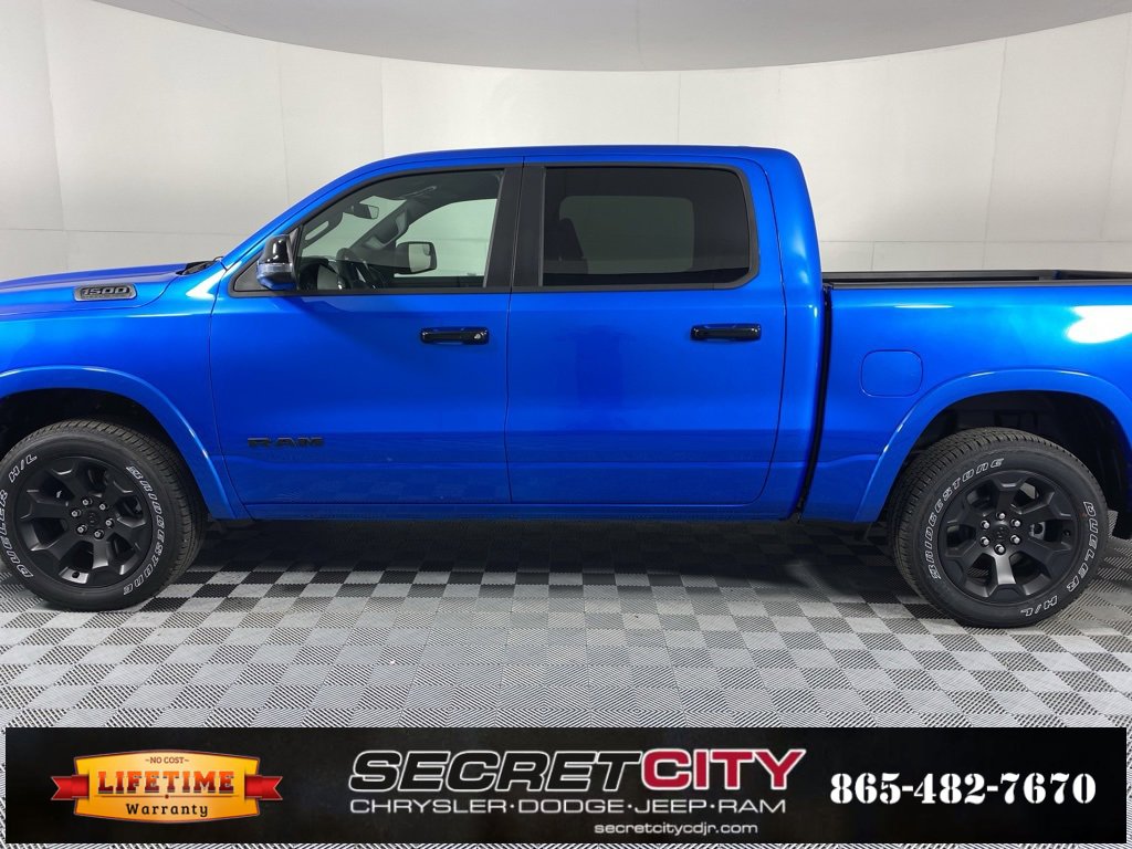 New 2026 RAM 1500 4x4 Crew Cab image 4
