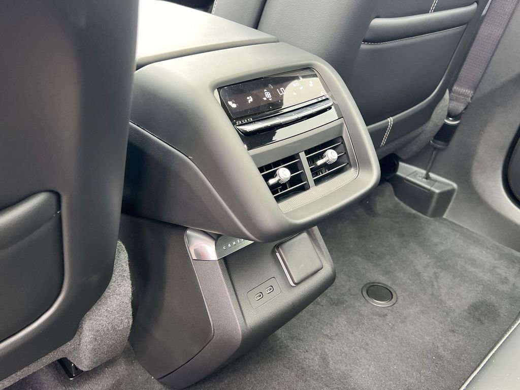 New 2026 Cadillac Lyriq V image 30